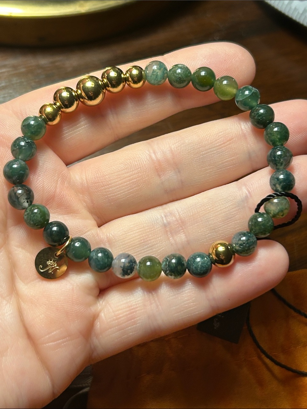 Joseph Nogucci Beaded Green Agate Stretch Bracelet with Gold Accents - Picture 2 of 3